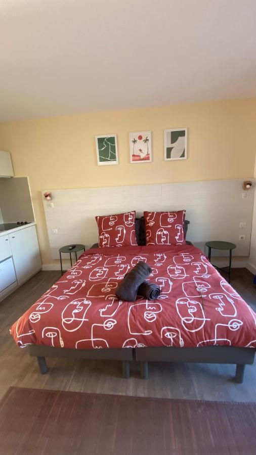 Joli Studio Camargue Lou Rouge Арл Екстериор снимка